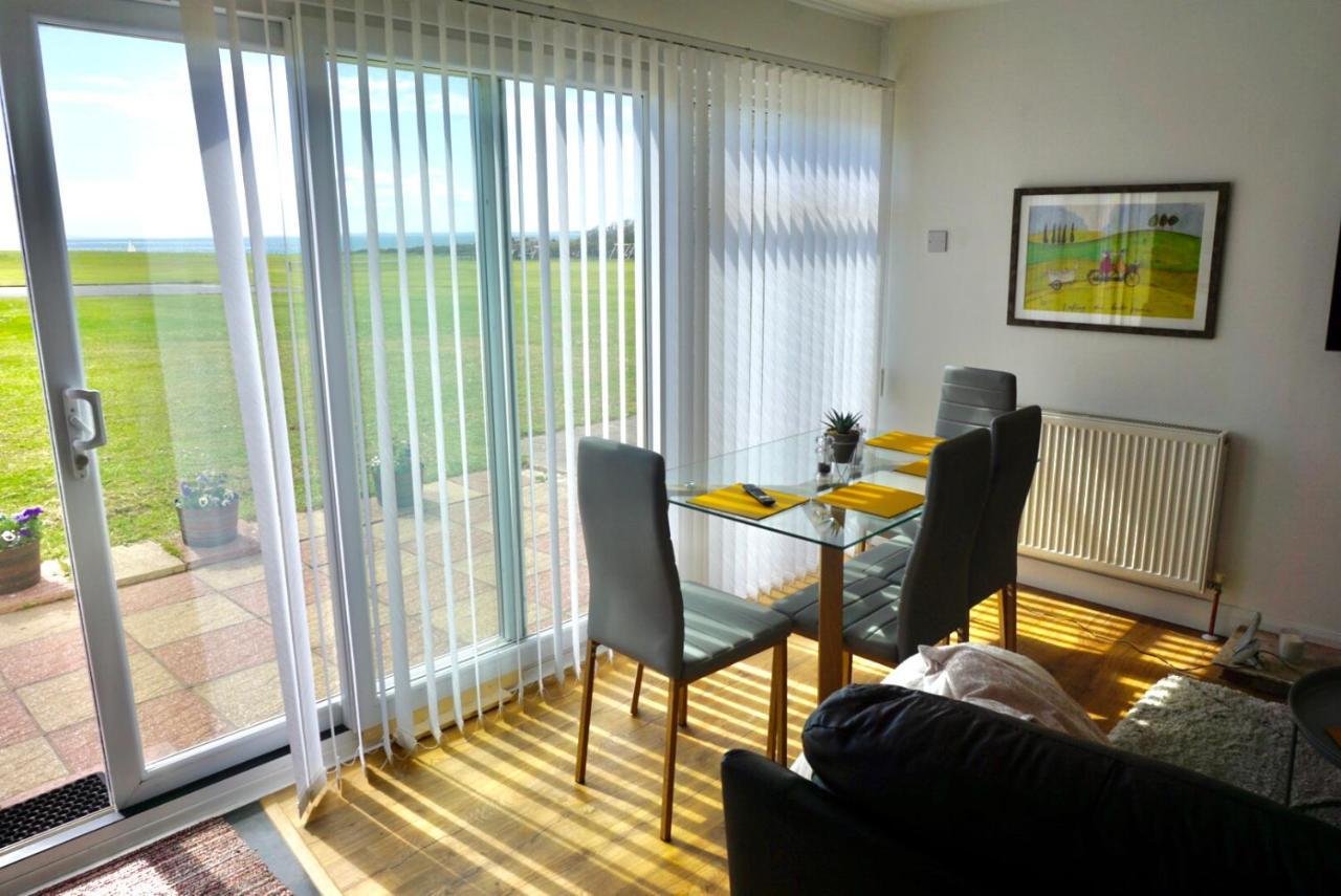 Seaview Self-Catering Coastal Bungalow In Rural West Wight Freshwater Exteriér fotografie