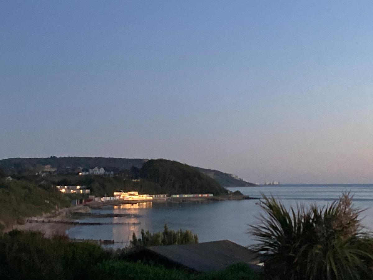 Seaview Self-Catering Coastal Bungalow In Rural West Wight Freshwater Exteriér fotografie